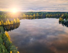 Lais Puzzle - Harvinjarvi See in Finnland. Finnische Natur. Schöner goldener Herbst - 40, 100, 200, 500, 1.000 & 2.000 Teile