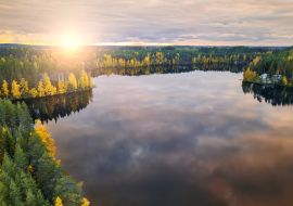 Lais Puzzle - Harvinjarvi See in Finnland. Finnische Natur. Schöner goldener Herbst - 1.000 Teile