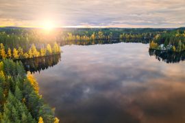 Lais Puzzle - Harvinjarvi See in Finnland. Finnische Natur. Schöner goldener Herbst - 2.000 Teile