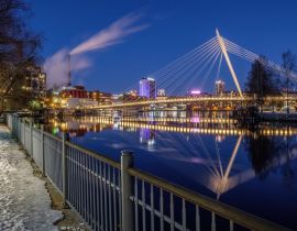 Lais Puzzle - Laukonsilta-Brücke bei Nacht im Zentrum von Tampere - 40, 100, 200, 500, 1.000 & 2.000 Teile