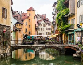 Lais Puzzle - Straßen, Kanal und Fluss Thiou in Annecy, Frankreich - 40, 100, 200, 500, 1.000 & 2.000 Teile