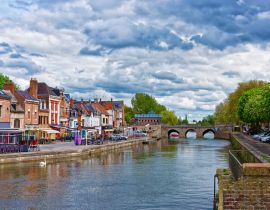 Lais Puzzle - Belu Quay mit traditionellen Häusern und Somme-Fluss in Amiens - 40, 100, 200, 500, 1.000 & 2.000 Teile