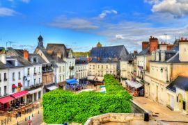 Lais Puzzle - Blick auf die mittelalterliche Stadt Amboise im Loire-Tal in Frankreich - 2.000 Teile