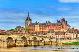 Lais Puzzle - Ansicht von Gien mit dem Schloss und der Brücke über die Loire - Frankreich - 2.000 Teile