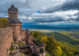 Lais Puzzle - Das Chateau du Haut-Kœnigsbourg, eine mittelalterliche Burg in den Vogesen, Orschwiller, Bas-Rhin, Elsass, Frankreich, gleich westlich von Sélestat - 1.000 Teile