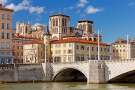 Lais Puzzle - Lyon. Die Uferpromenade der Stadt - 2.000 Teile
