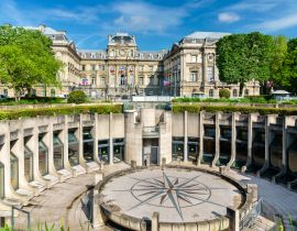 Lais Puzzle - Amphitheater und die Präfektur von Lille auf dem Platz der Republik - 40, 100, 200, 500, 1.000 & 2.000 Teile