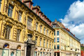 Lais Puzzle - Traditionelle Gebäude in der Altstadt von Lille, Frankreich - 2.000 Teile