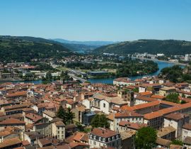 Lais Puzzle - Luftaufnahme der alten mittelalterlichen Stadt Vienne in der französischen Region Rhône-Alpes - 40, 100, 200, 500, 1.000 & 2.000 Teile