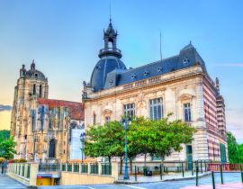 Lais Puzzle - Historische Gebäude in Dreux, Frankreich - 40, 100, 200, 500, 1.000 & 2.000 Teile