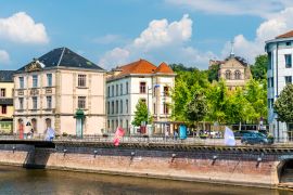 Lais Puzzle - Typische französische Gebäude in Epinal, Frankreich - 2.000 Teile