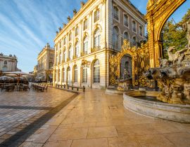 Lais Puzzle - Morgenblick auf den Stanislas-Platz mit Goldenem Tor in der Altstadt von Nancy, Frankreich - 40, 100, 200, 500, 1.000 & 2.000 Teile