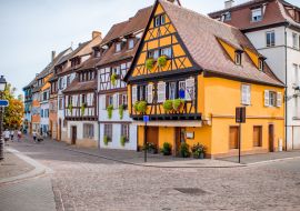 Lais Puzzle - Blick auf die Altstadt mit schönen Fachwerkhäusern in Colmar, berühmte französische Stadt im Elsass - 1.000 Teile