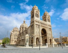 Lais Puzzle - Kathedrale von Marseille. Kathedrale Sainte Marie Majeure. Marseille - 40, 100, 200, 500, 1.000 & 2.000 Teile