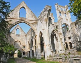 Lais Puzzle - Die Schlucht der Abtei von San Pietro di Jumièges, Normandie, Frankreich - 40, 100, 200, 500, 1.000 & 2.000 Teile