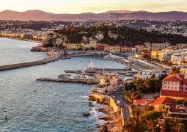 Lais Puzzle - Blick bei Sonnenuntergang über die Bucht Baie des Anges in Nizza - 1.000 Teile