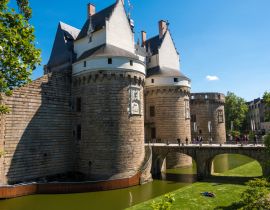 Lais Puzzle - Schloss der Herzöge der Bretagne oder Chateau des Ducs de Bretagne in Nantes, Frankreich - 40, 100, 200, 500, 1.000 & 2.000 Teile