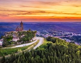 Lais Puzzle - St.-Leon-Kapelle auf dem Dabo-Felsen in den Vogesen - Moselle, Frankreich - 40, 100, 200, 500, 1.000 & 2.000 Teile