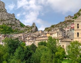 Lais Puzzle - Kleine französische mittelalterliche Stadt zwischen zwei felsigen Hügeln und dem Fluss Var, Gemeinde Entrevaux, Region Provence-Alpes-Côte d'Azur - 40, 100, 200, 500, 1.000 & 2.000 Teile