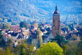 Lais Puzzle - Die Stadt Arbois in Frankreich - 2.000 Teile