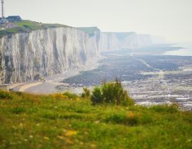 Lais Puzzle - Blick auf die weißen Klippen von Ault, einem kleinen Fischerdorf in der Normandie, Frankreich - 40, 100, 200, 500, 1.000 & 2.000 Teile