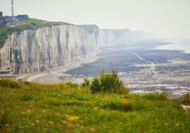 Lais Puzzle - Blick auf die weißen Klippen von Ault, einem kleinen Fischerdorf in der Normandie, Frankreich - 1.000 Teile