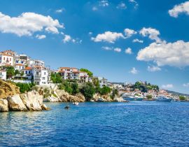Lais Puzzle - Skiathos Stadt auf der Insel Skiathos, Griechenland. Schöner Blick auf die Altstadt mit Booten im Hafen - 40, 100, 200, 500, 1.000 & 2.000 Teile