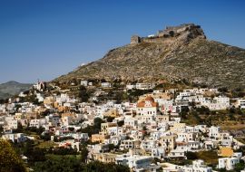 Lais Puzzle - Die Stadt Agia Marina mit der alten venezianischen Burg im Hintergrund. Insel Leros, Dodokanische Inseln, Griechenland - 1.000 Teile
