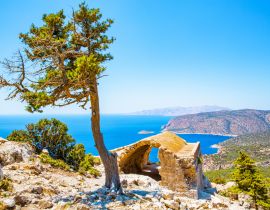 Lais Puzzle - Historische Ruine und Pinienbaum, Mediterranea, Insel Rhodos, Griechenland - 40, 100, 200, 500, 1.000 & 2.000 Teile