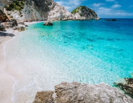 Lais Puzzle - Strand von Agia Eleni auf der Insel Kefalonia, Griechenland. Schönste felsige wilde Strände mit klarem smaragdgrünem Wasser und hohen weißen Klippen - 40, 100, 200, 500, 1.000 & 2.000 Teile