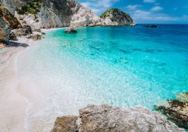 Lais Puzzle - Strand von Agia Eleni auf der Insel Kefalonia, Griechenland. Schönste felsige wilde Strände mit klarem smaragdgrünem Wasser und hohen weißen Klippen - 1.000 Teile