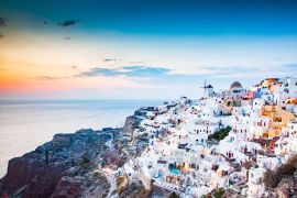 Lais Puzzle - atemberaubende Aussicht auf Oia Stadt bei Sonnenuntergang in Santorini, Kykladen Inseln Griechenland - 2.000 Teile