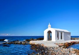 Lais Puzzle - Kleine weiße Kirche im Meer nahe der Stadt Georgioupolis auf Kreta, Griechenland - 1.000 Teile