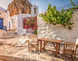 Lais Puzzle - Traditionelle griechische Straße im Stadtzentrum bei Sonnenuntergang, Insel Amorgos, Griechenland - 40, 100, 200, 500, 1.000 & 2.000 Teile