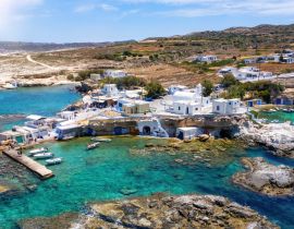 Lais Puzzle - Luftaufnahme des traditionellen Fischerdorfes Mandrakia auf der Insel Milos, Griechenland, mit den bunten Bootshäusern direkt am Wasser - 40, 100, 200, 500, 1.000 & 2.000 Teile