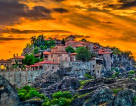 Lais Puzzle - Kloster von Varlaam und Kloster der Verklärung des Heilands in Meteora, Griechenland - 40, 100, 200, 500, 1.000 & 2.000 Teile