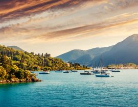 Lais Puzzle - Wunderschöne sonnige Meereslandschaft mit buntem Himmel bei Sonnenuntergang. Ionisches Meer. Griechenland - 40, 100, 200, 500, 1.000 & 2.000 Teile