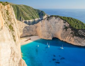 Lais Puzzle - Der malerische Strand von Navagio mit dem berühmten Schiffswrack an der Nordwestküste der Insel Zakynthos, Griechenland - 40, 100, 200, 500, 1.000 & 2.000 Teile