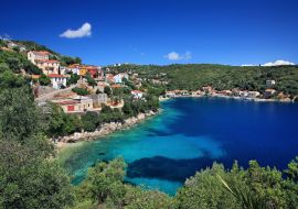 Lais Puzzle - Das Dorf Kioni, das schönste der Insel Ithaka. Präfektur Kefalonia, Ionisches Meer, Griechenland - 1.000 Teile