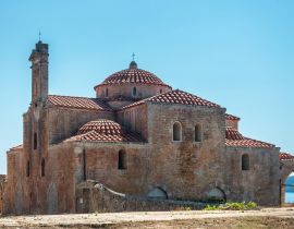 Lais Puzzle - im Inneren der Festung Neokastro - Kirche der Verklärung des Herrn, Pylos, Griechenland - 40, 100, 200, 500, 1.000 & 2.000 Teile