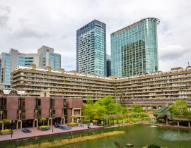 Lais Puzzle - Blick auf den Barbican-Komplex in London, England - 40, 100, 200, 500, 1.000 & 2.000 Teile