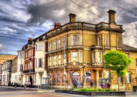 Lais Puzzle - Straße im Stadtzentrum von Southampton - England - 1.000 Teile