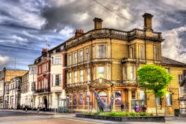 Lais Puzzle - Straße im Stadtzentrum von Southampton - England - 2.000 Teile