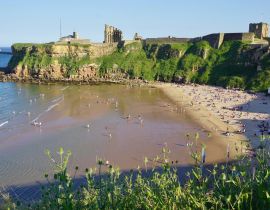 Lais Puzzle - Strand und Prioratsruinen in Tynemouth, England - 40, 100, 200, 500, 1.000 & 2.000 Teile