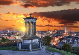 Lais Puzzle - Edinburgh bei Sonnenuntergang mit Calton Hill in Schottland - 1.000 Teile