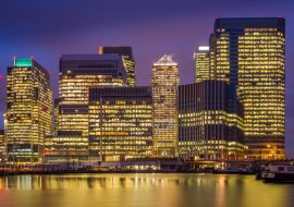Lais Puzzle - London, England - Die Wolkenkratzer von Canary Wharf, dem berühmten Finanzviertel Londons zur blauen Stunde - 1.000 Teile