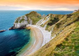 Lais Puzzle - Man O'War Cove an der Küste von Dorset in Südengland, zwischen den Landzungen von Durdle Door im Westen und Man O War Head im Osten - 1.000 Teile