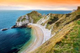 Lais Puzzle - Man O'War Cove an der Küste von Dorset in Südengland, zwischen den Landzungen von Durdle Door im Westen und Man O War Head im Osten - 2.000 Teile