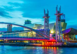 Lais Puzzle - Blick auf das Lowry-Theater in Manchester bei Sonnenuntergang, England - 1.000 Teile