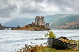 Lais Puzzle - Boot, Loch Duich und Eilean Donan Castle - 2.000 Teile